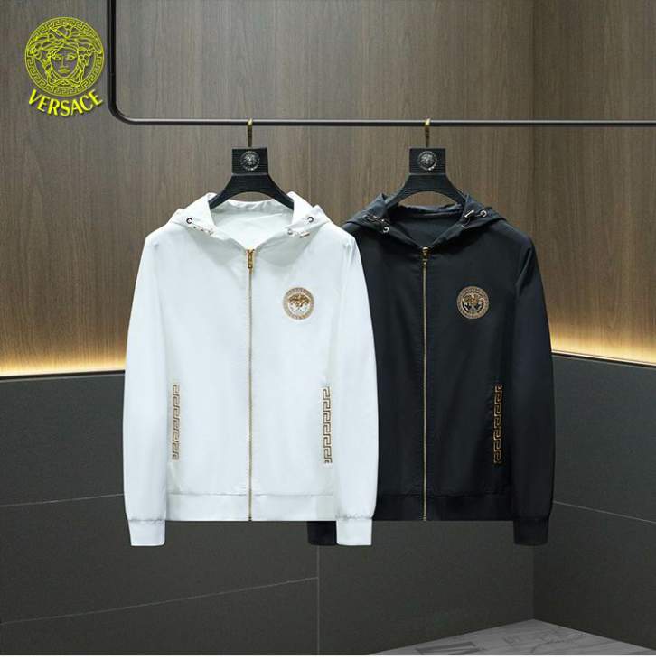 Picture of Versace Jackets _SKUVersaceM-4XL12yr10529783